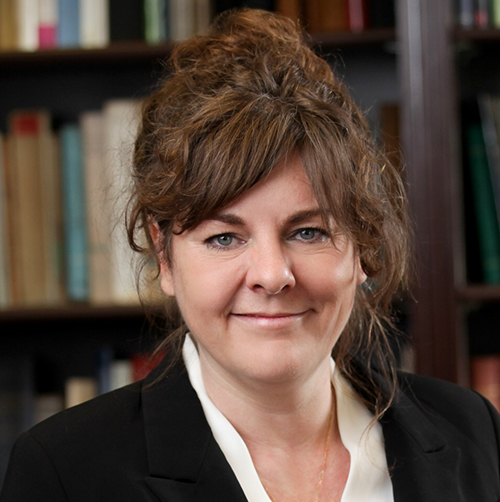 Megan Ross Headshot